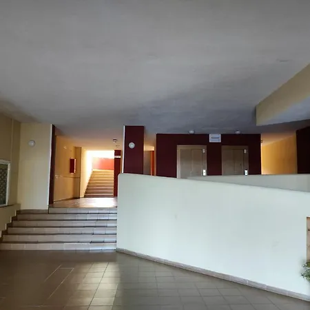 Sunny Holidays, Fast Wi-fi, Parking, Terrace Apartmán