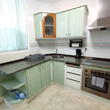 Sunny Holidays, Fast Wi-fi, Parking, Terrace * Costa Adeje (Tenerife)