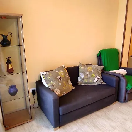 Apartmán Sunny Holidays, Fast Wi-fi, Parking, Terrace *